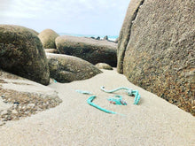 Load image into Gallery viewer, Castaway Ropeworks - recycled rope dog lead - blue